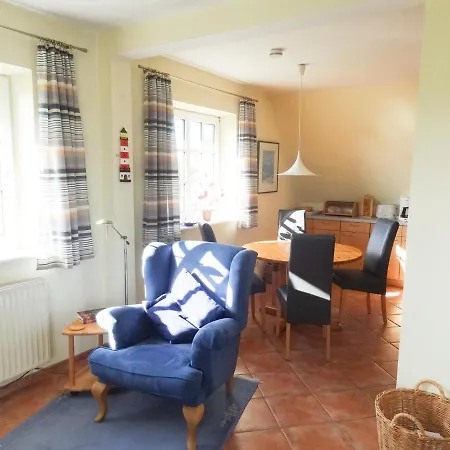 Apartment Ferienwohnung Schaar Nebel